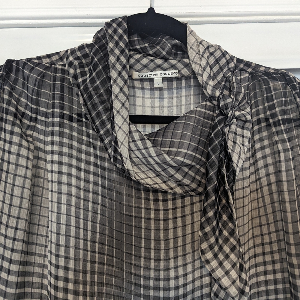 Plaid graph pattern sheer blouse
